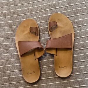 Sanuk Brown Leather Toe-Loop Slide Sandals